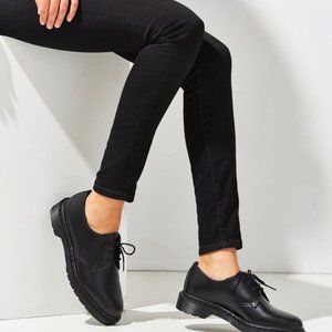 Mono Dr Martens Oxfords!